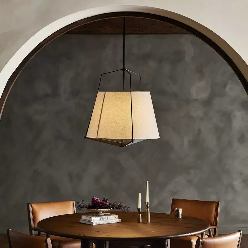 Chandeliers & Pendants