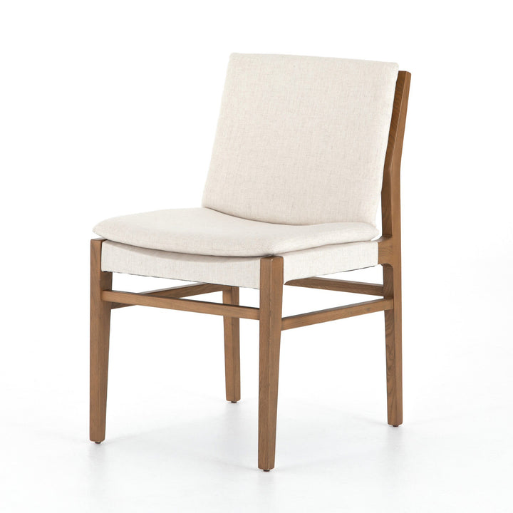 YAWNI DINING CHAIR