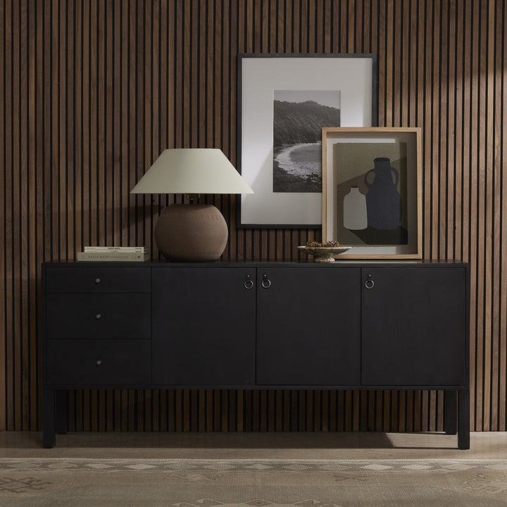 IZZY SIDEBOARD