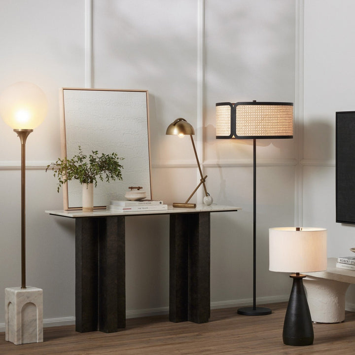 CODY TABLE LAMP