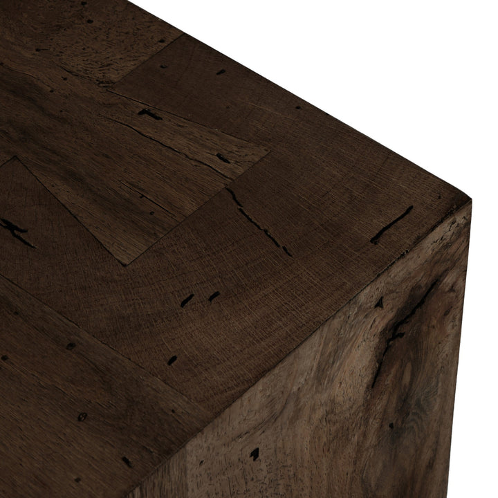 AIDEN MEDIA CONSOLE