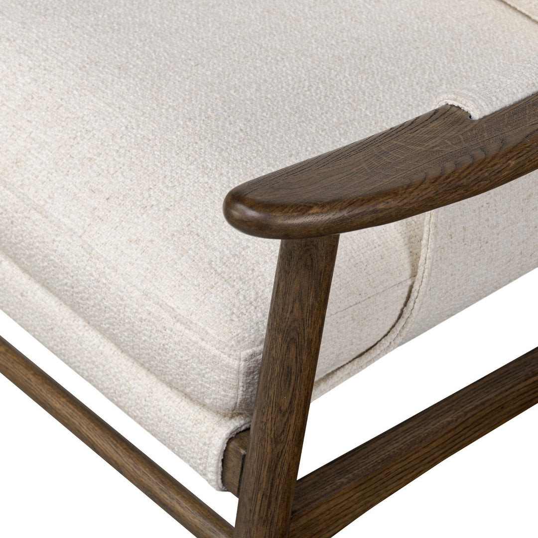 VELORA CHAIR