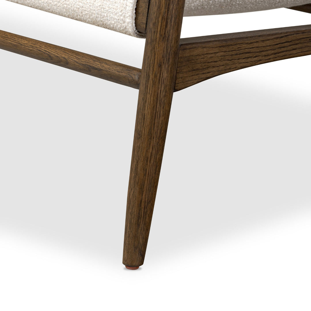 VELORA CHAIR