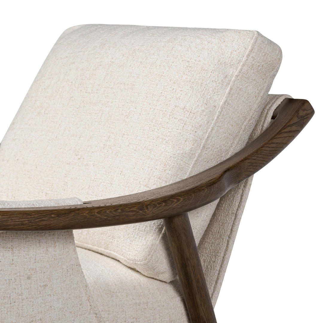 VELORA CHAIR