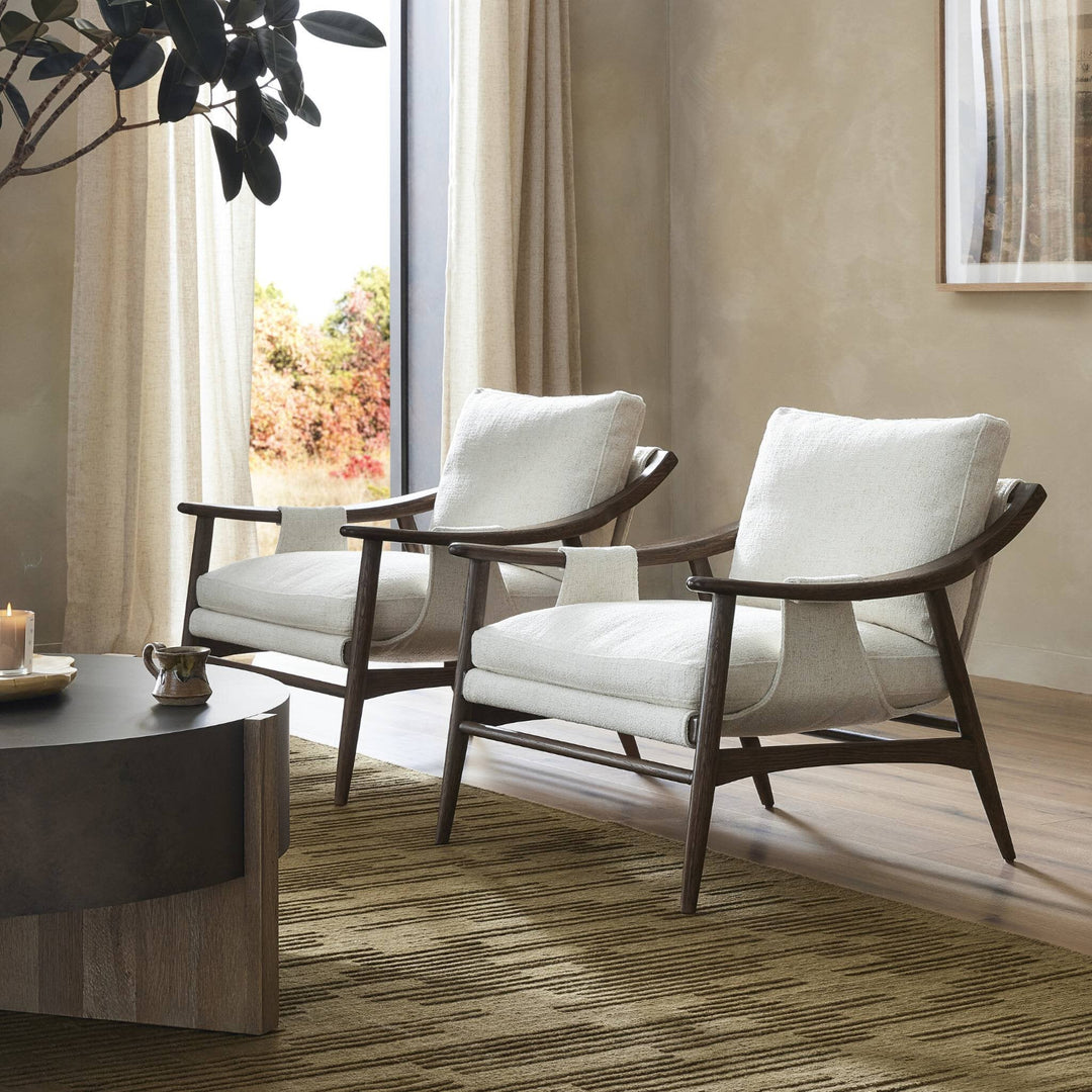 VELORA CHAIR