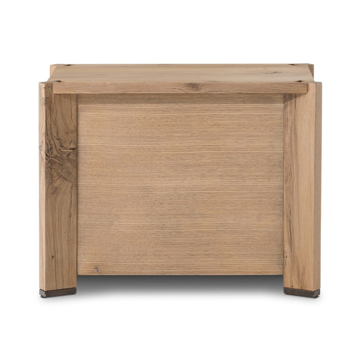 CAS NIGHTSTAND