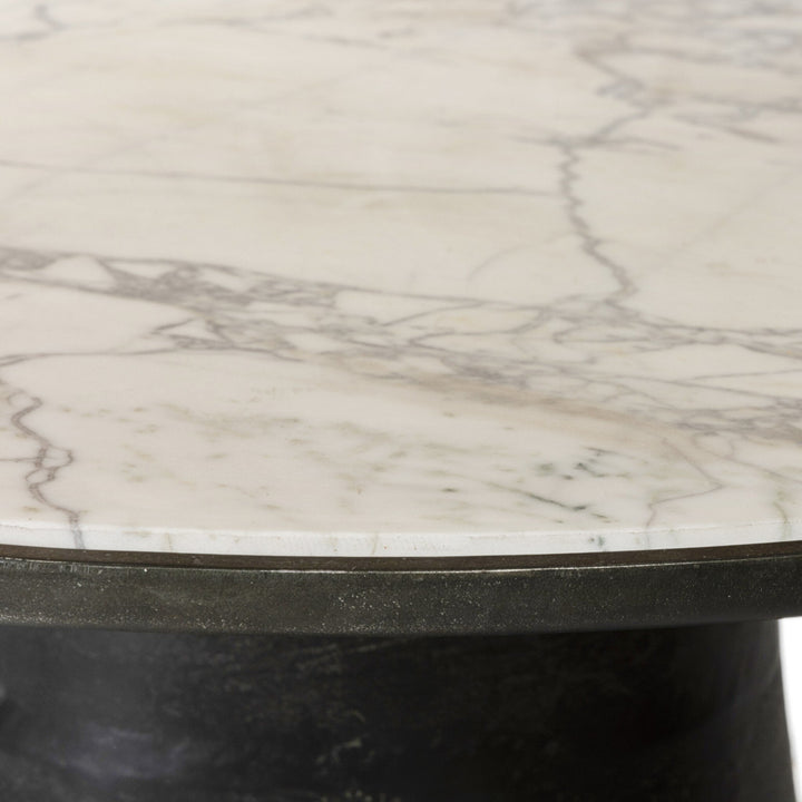 BALLEY OUTDOOR DINING TABLE