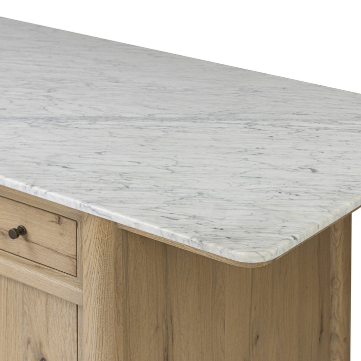 VILLA KITCHEN ISLAND