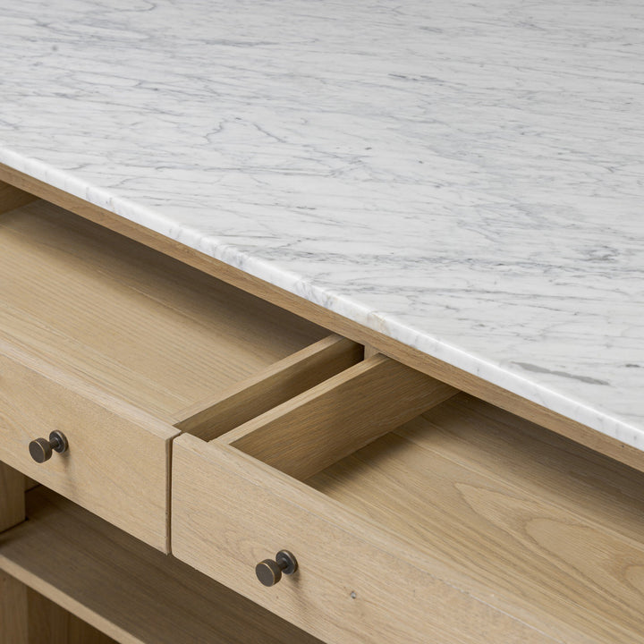 VILLA KITCHEN ISLAND