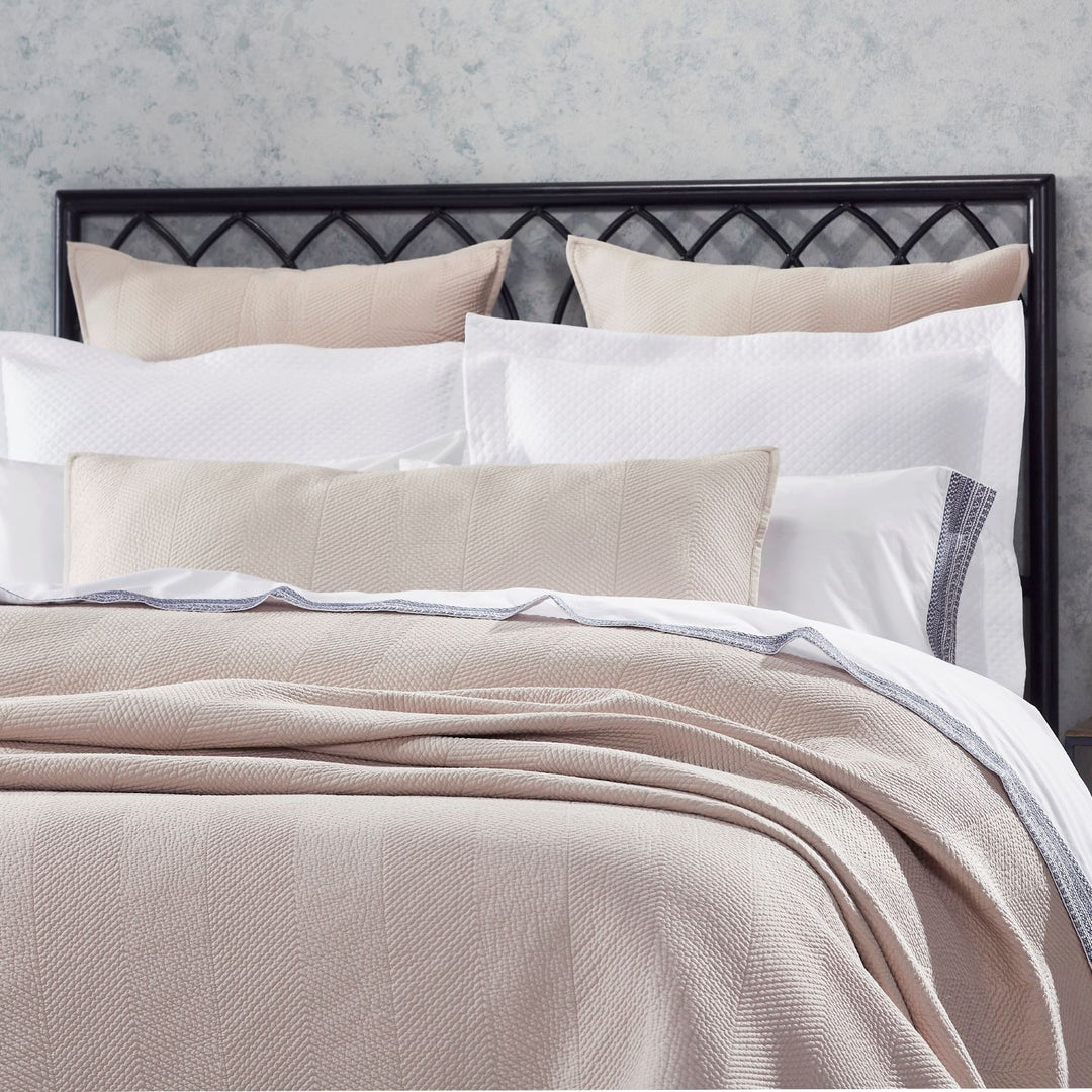 ATHENA COVERLET
