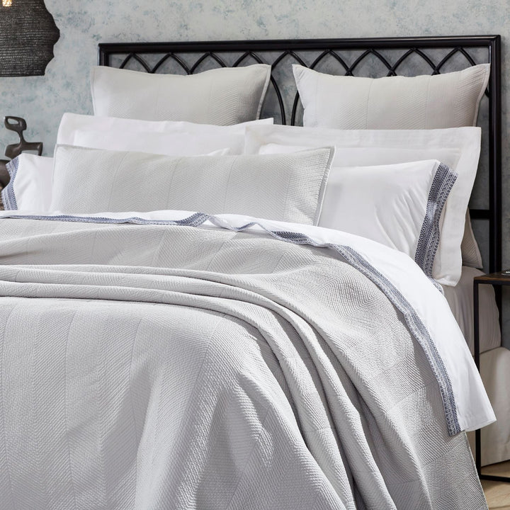 ATHENA COVERLET