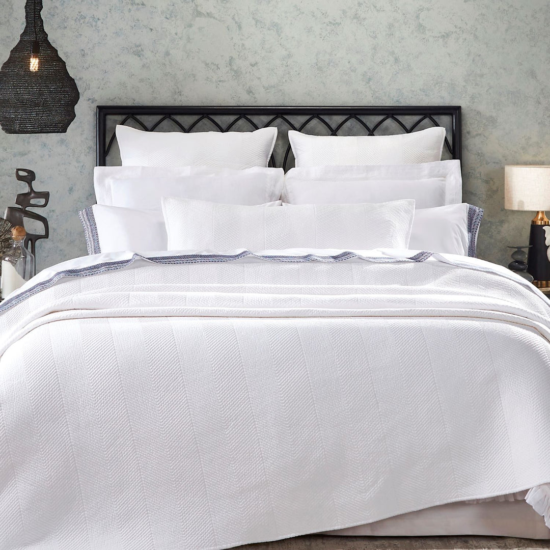 ATHENA COVERLET