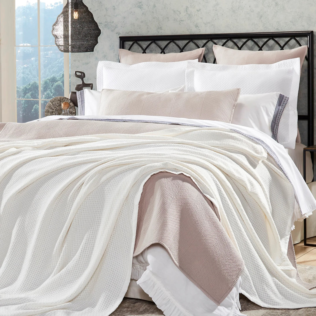 HUDSON BLANKET