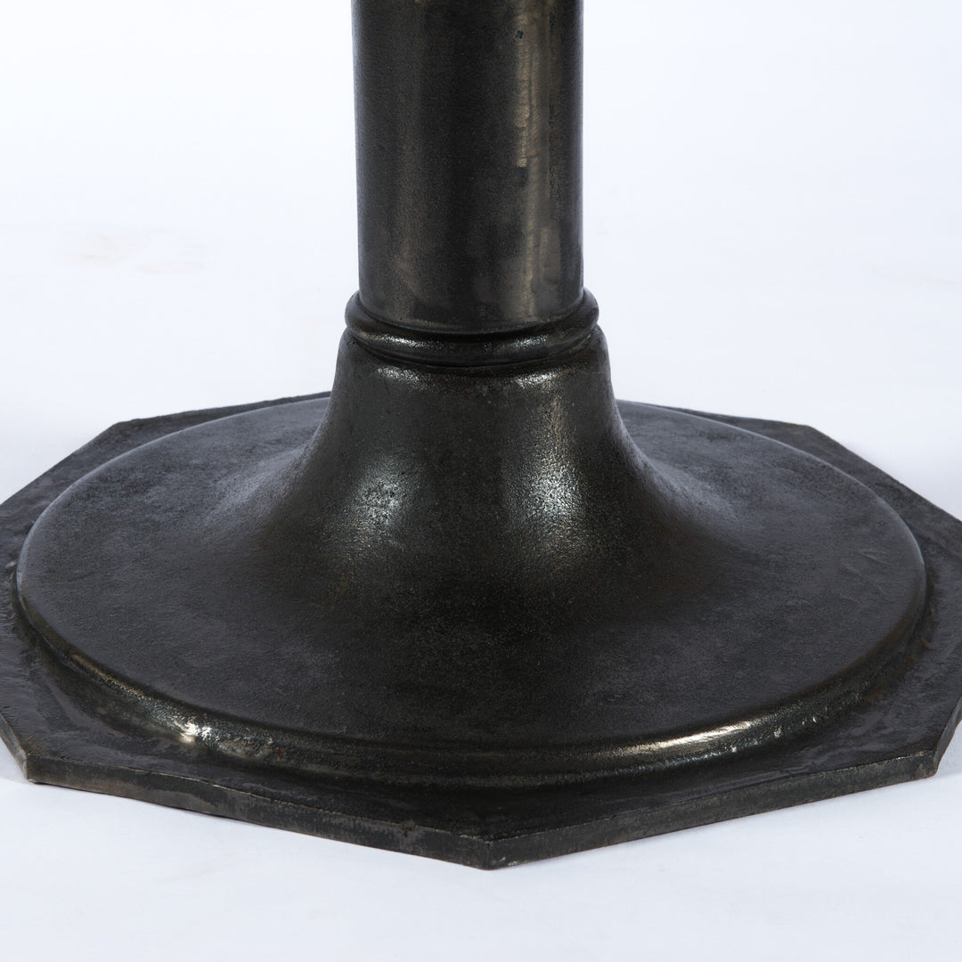 LARENCE ROUND DINING TABLE