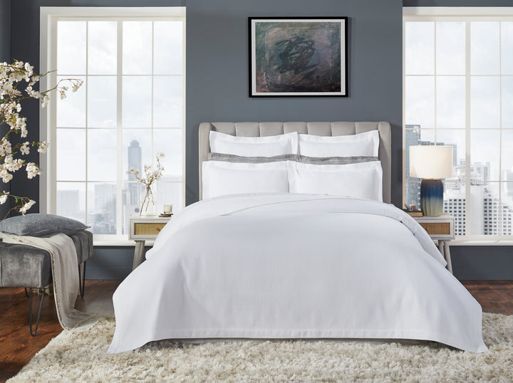 SOHO MATELASSE COVERLET