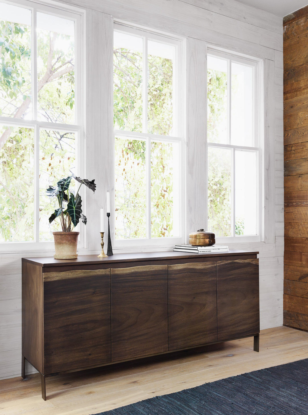 STORM SIDEBOARD