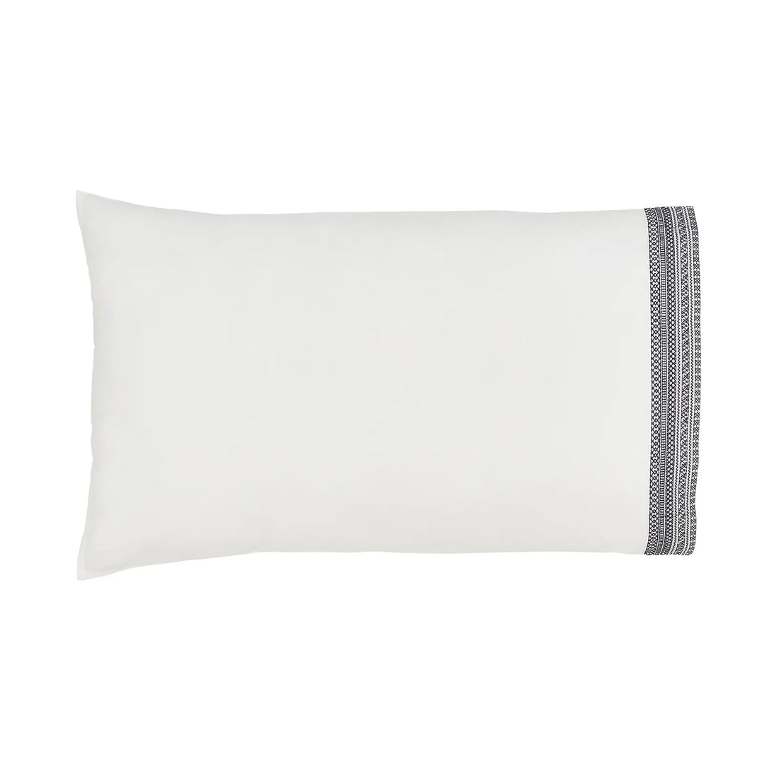 OLIVIA PILLOWCASE SET