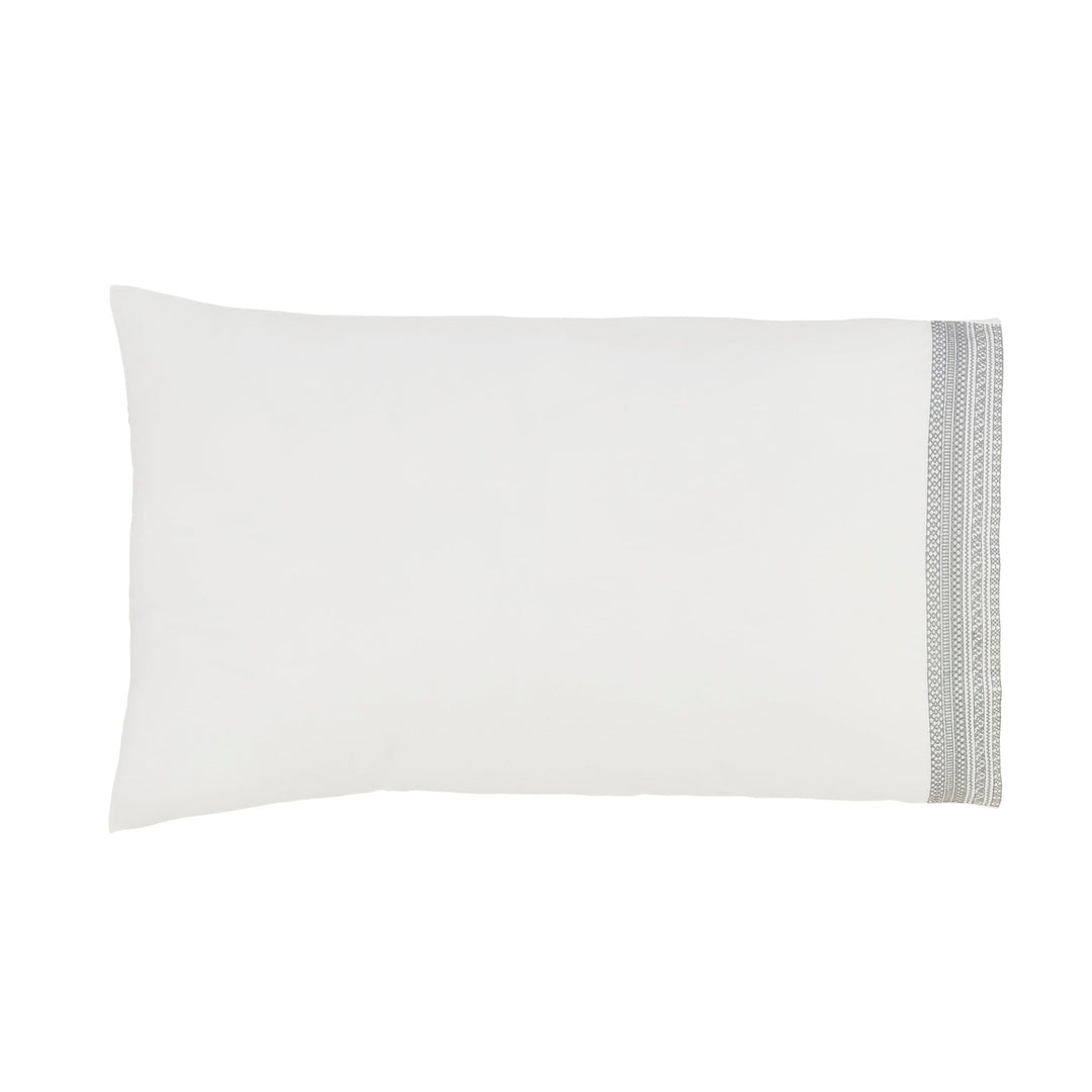 OLIVIA PILLOWCASE SET